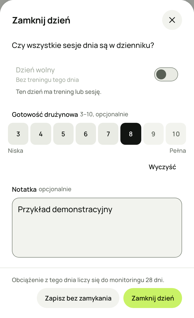 Okno „Zamknij dzień” w przeglądarce telefonu: pytanie, czy wszystkie sesje są w dzienniku, przełącznik „Dzień wolny”, gotowość drużynowa 3–10 ustawiona na 8, notatka i przycisk „Zamknij dzień”.